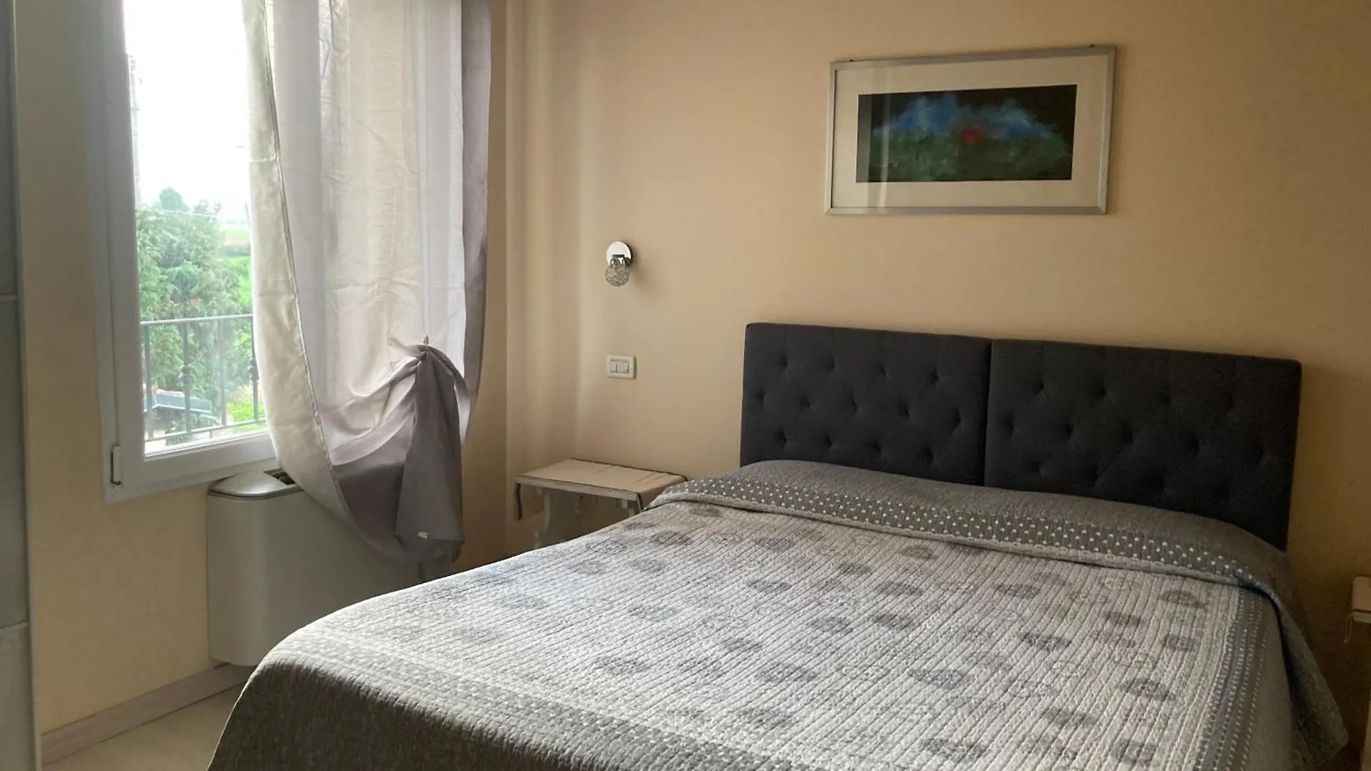 Oda ve Kahvaltı Lotus Country House Crespellano